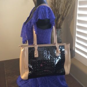 Arcadia patent leather purse